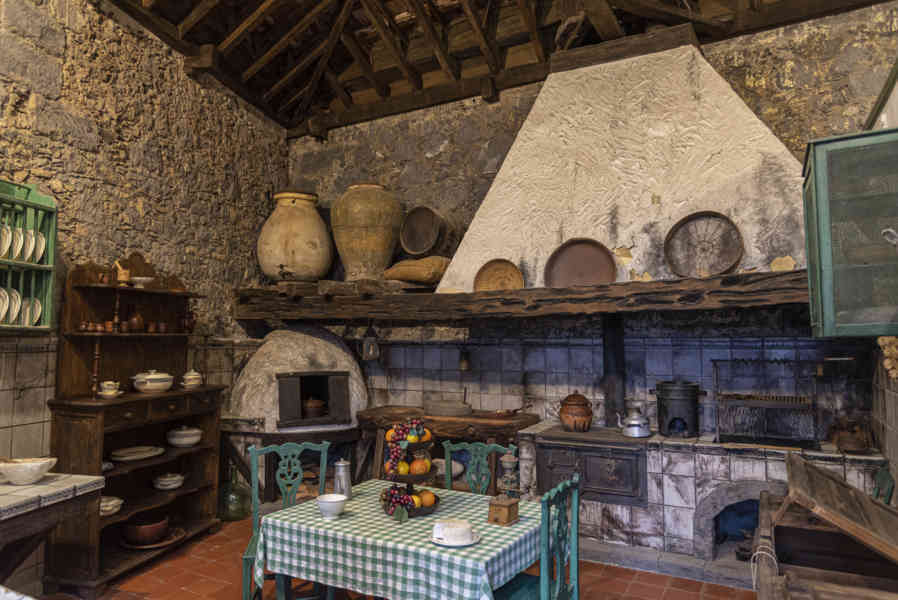 Tenerife 150 - La Orotava - Casa Méndez Fonseca - Casa de Los Balcones - cocina.jpg